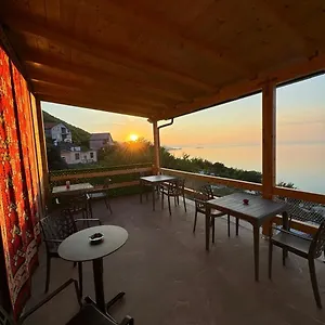  Maison d'hôtes Bujtina E Qilimave Albanie