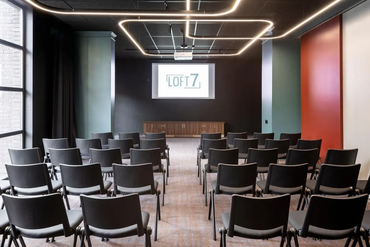 Hotel Loft7 Leópolis